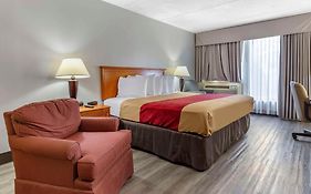 Econo Lodge & Suites Southern Pines - Pinehurst